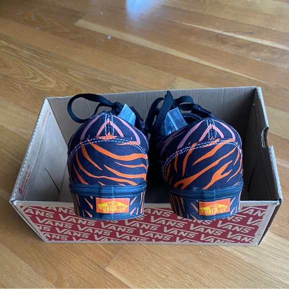 Vans X Project Cat Sneaker Collection - New in Box - Picture 3 of 14